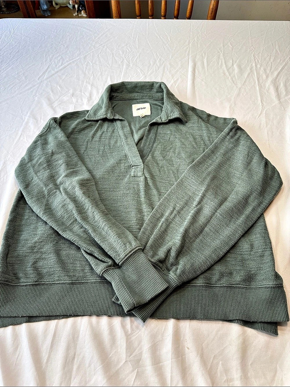 Aerie Green Pullover Size XS